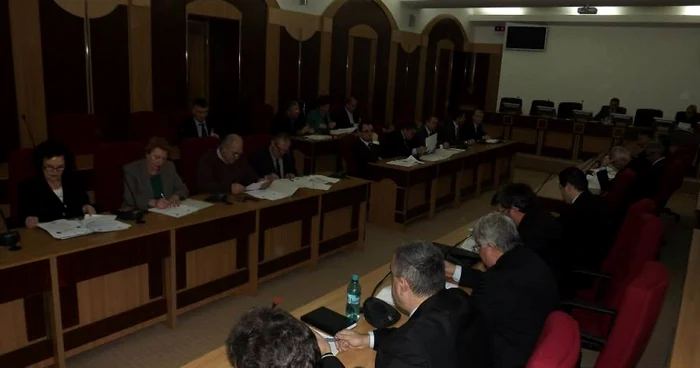 Consilierii judeţeni au votat bugetul pe 2014