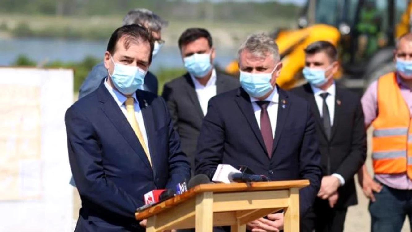 Premierul Ludovic Orban și ministrul Transporturilor, Lucian Bode, au verificat în ultima perioadă mai multe șantiere de autostrăzi