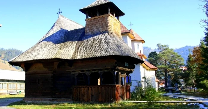 Biserica din Broşteni care în trecut a fost şcoala lui Creangă. FOTO http://www.blogprinvizor.ro/