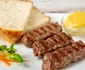 Mititei - mici cu mustar, preferații românilor  FOTO Shutterstock 