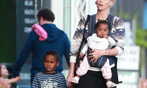 charlize theron hepta 2325501 jpg jpeg