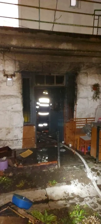 Pompierii au descoperit cadavrul ars în noaptea de Revelion. FOTO: ISU Cluj