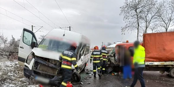 accident rutier Suceava FOTO ISU Suceava jpg