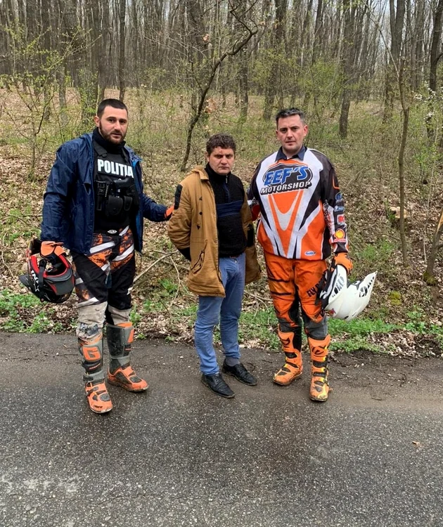 
    Ionuţ Creţu, unul dintre poliţiştii îndrăgostiţi de motociclism Foto: Facebook / Creţu Ionuţ   