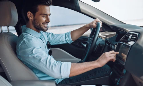 mașină foto Shutterstock jpg