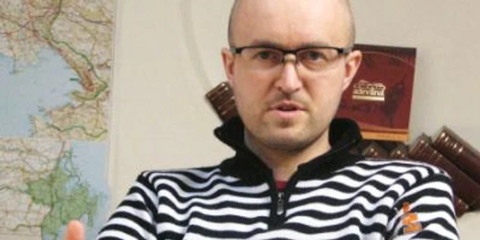Înainte de a intra în camera sterilă, Daniel Răduţă ne-a vizitat la redacţia din Milano