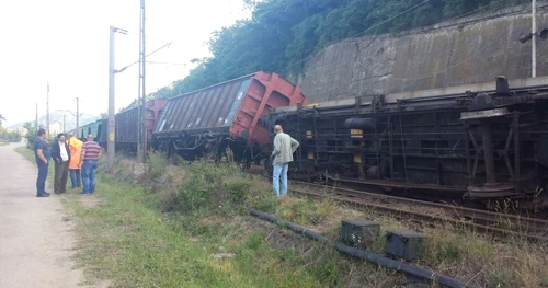 tren deraiat la orşova FOTO Corina Macavei