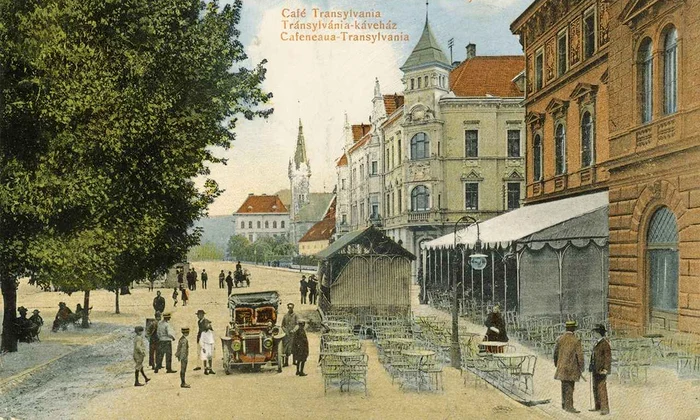 Vernisajul expoziției „Mode și cafenele în Brașovul de odinioară”