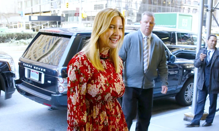 Ivanka Trump arrive à son domicile de New York avec son bébé Theodore et son mari Jared Kushner jpeg