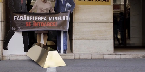 protest legea minelor lingou aur dancila