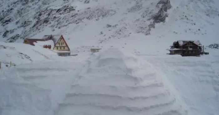 La Bâlea Lac riscul producerii de avalanşe este estimat la gradul trei.