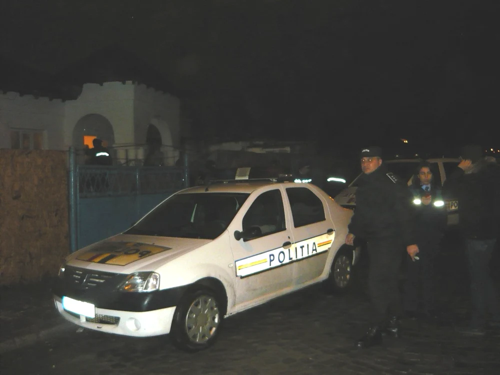 Poliţiştii au intervenit pentru a calma spiritele. FOTOArhivă.