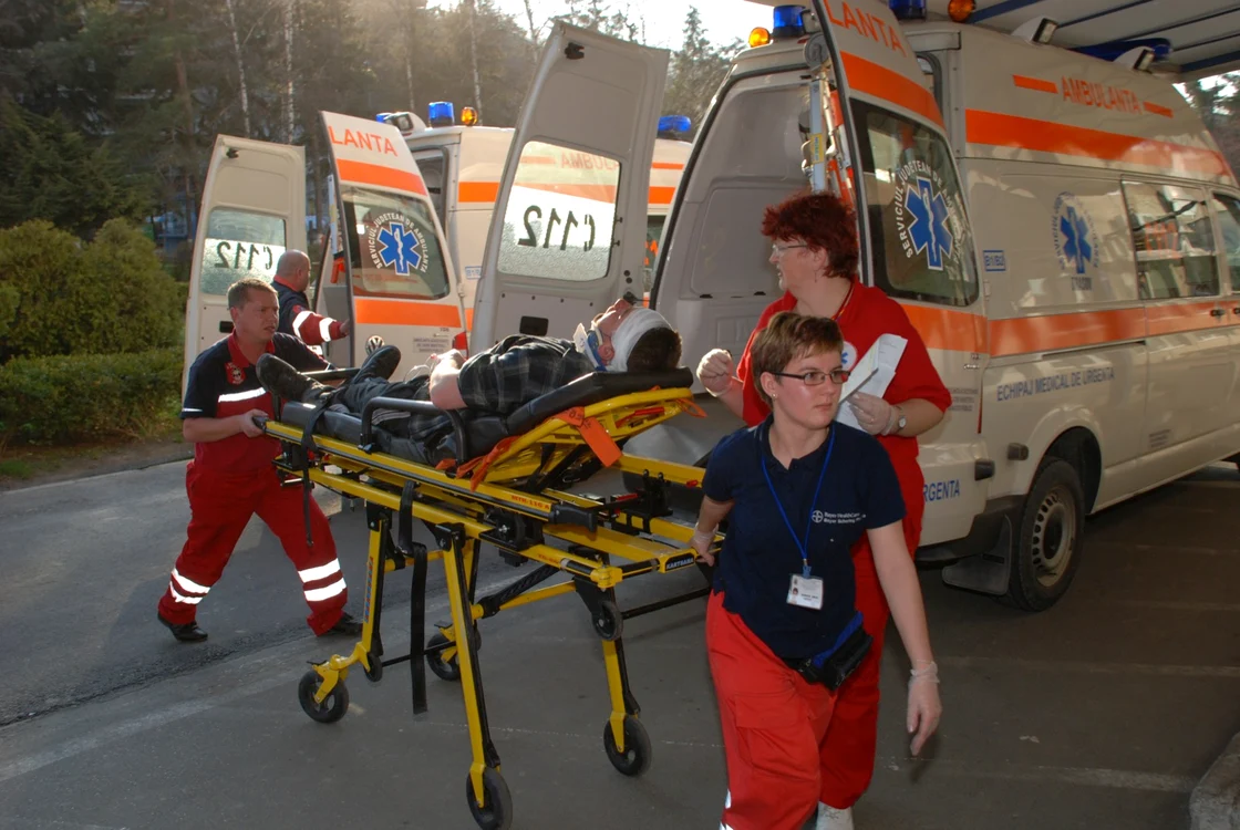 Victimele au fost transportate la spital pentru îngrijiri medicale Foto. arhivă