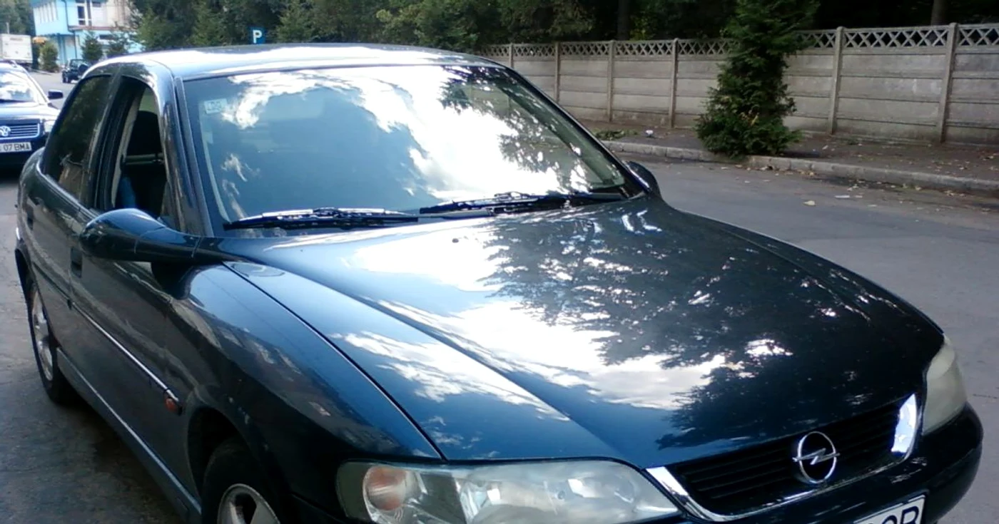 Autoturismul a fost reţinut de poliţiştii de frontieră vasluieni FOTO: adevarul