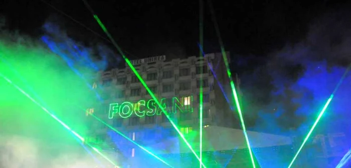 Revelionul de la Focşani este cel mai scump din ţară