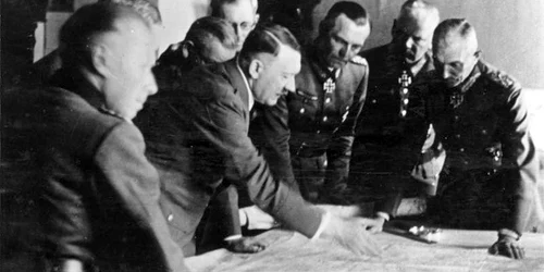 Adolf Hitler (© Bundesarchiv, Bild 183-B24543 / CC-BY-SA 3.0)