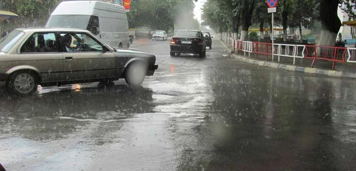 Vreme deosebit de rece cu precipitaţii FOTO Adevărul