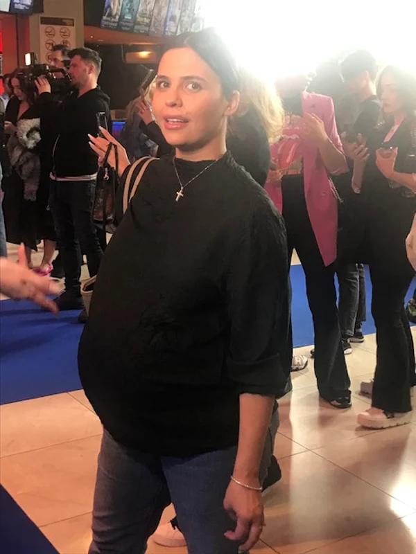 Andreea Popescu mai are două săptămâni și naște Sursa: Alina Erimia 
