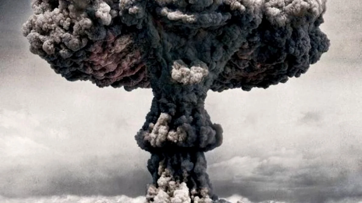 10 lucruri de ştiut despre     Bomba atomică jpeg