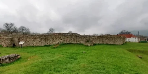 623b51345163ec4271929072 jpg