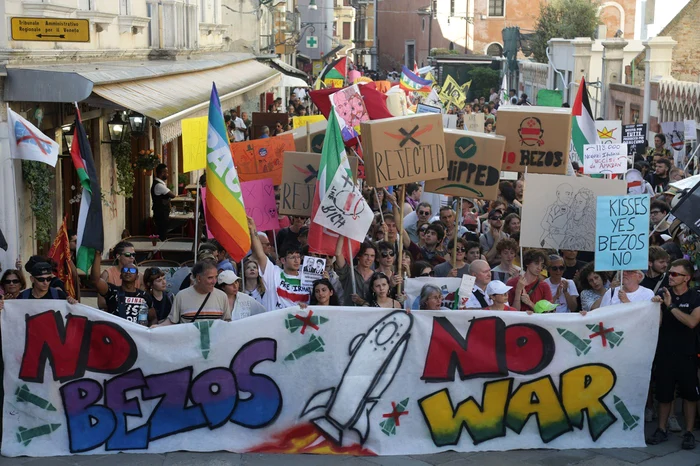 O parte dintre localnici au fost nemulţumiţi. FOTO: EPA