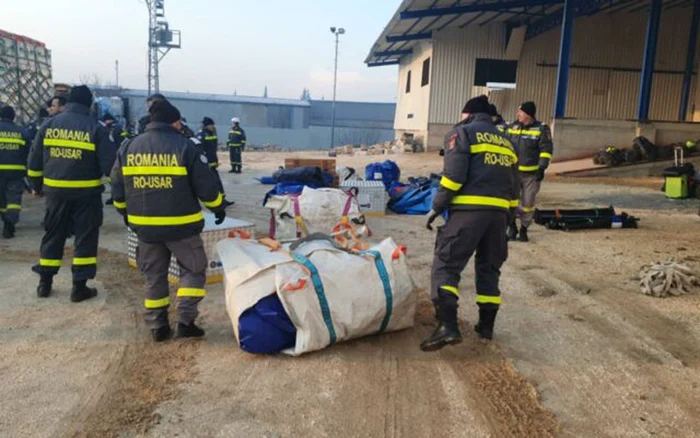 Statul român a trimis deja mai multe avioane pline cu alimente, haine și paturi de campanie