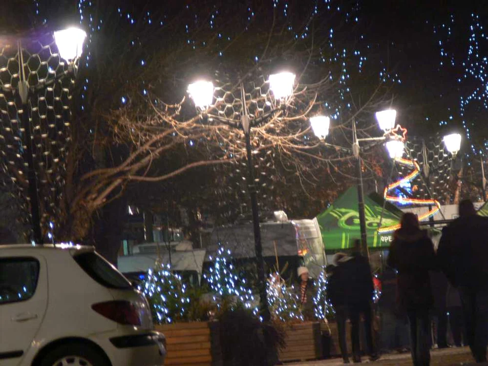 Pietonalul Liviu Rebreanu a fost „îmbrăcat“ de sărbătoare