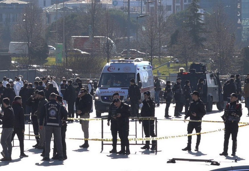 Atac armat în cel mai mare tribunal la Istanbul: doi agresori ucişi, şase persoane rănite VIDEO