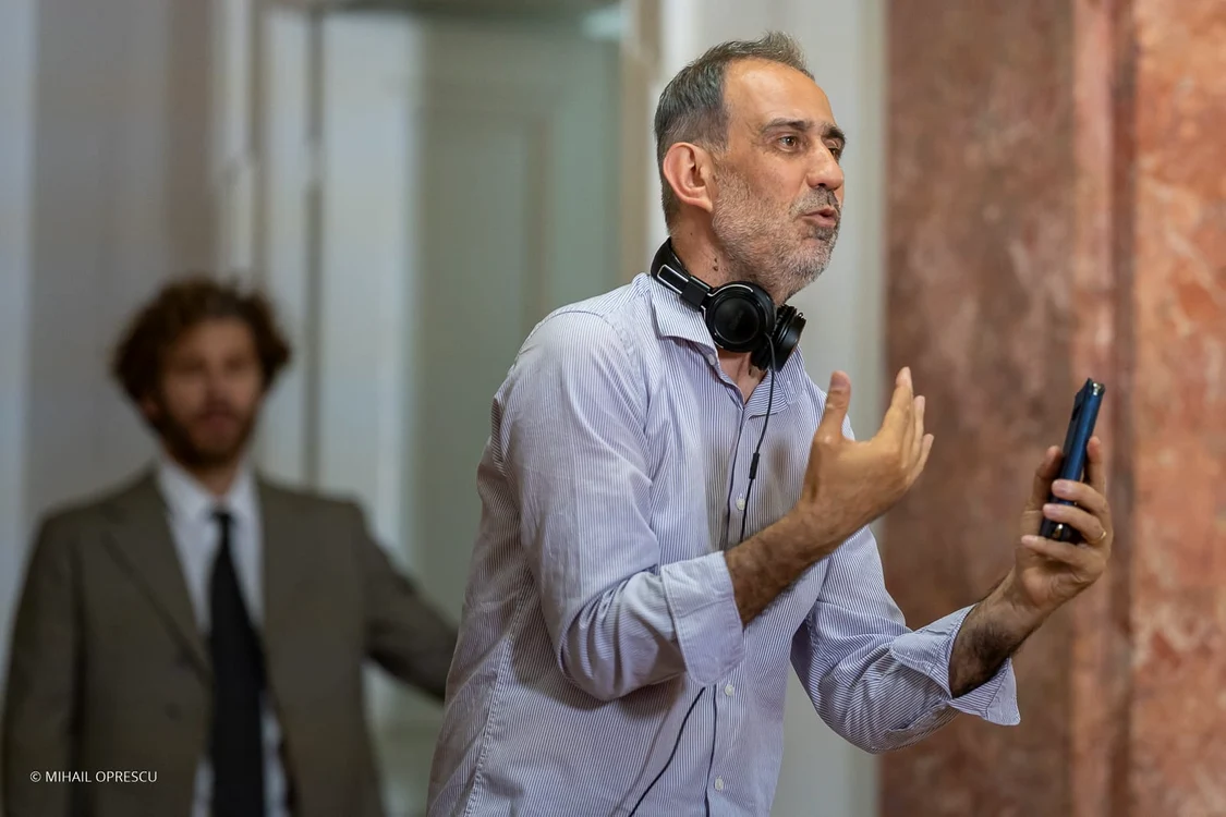 Regizorul Toma Enache la filmări FOTO Mihail Oprescu
