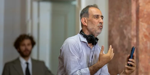 regizorul Toma Enache la filmari foto Mihail Oprescu jpg