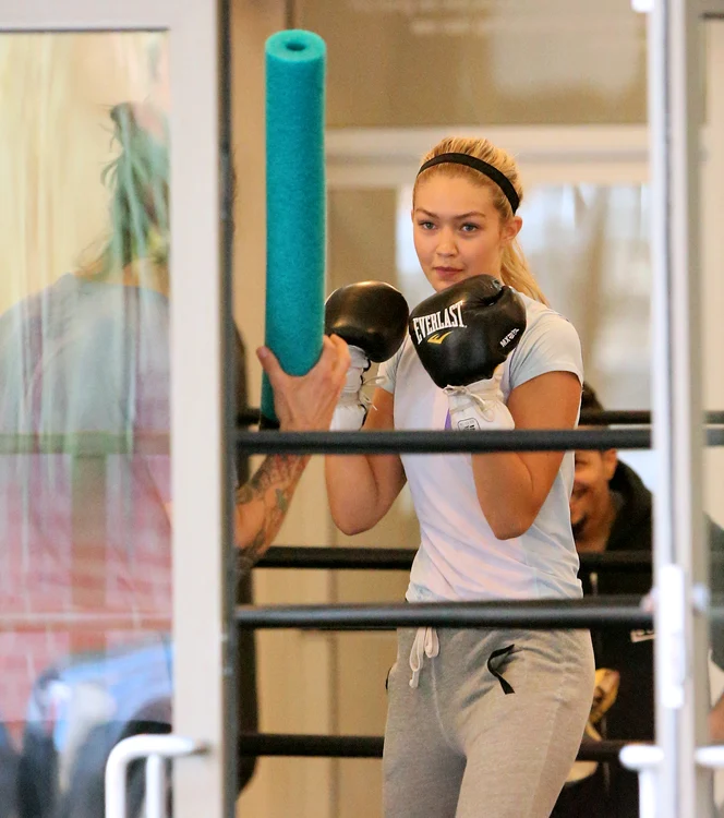 EXCLUSIVE: Fashion model Gigi Hadid boxes with her personal trainer in West Village on October 17, 2014 in New York City jpeg