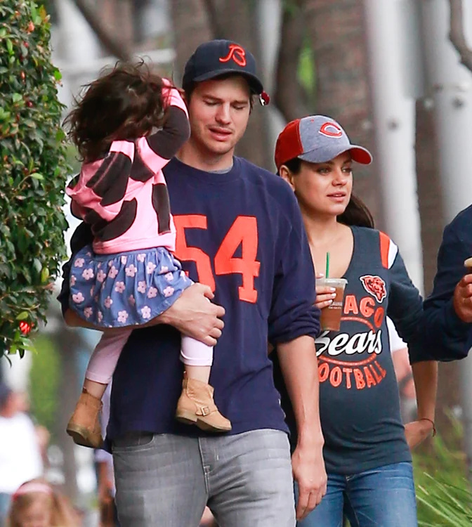 Exclusive    Pregnant Mila Kunis, Ashton Kutcher, & Wyatt Kutcher Out And About In LA***NO USE W/O PRIOR AGREEMENT   CALL FOR PRICING*** jpeg
