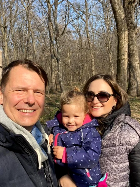 5 madalina dobrovolschi purtatoare de cuvant klaus iohannis 4 jpg jpeg
