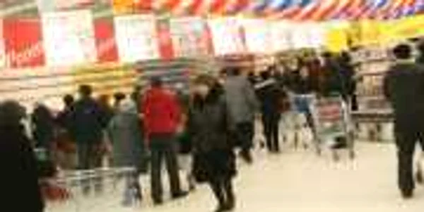 Până vom trece la euro, viaţa se va scumpi cu 19%