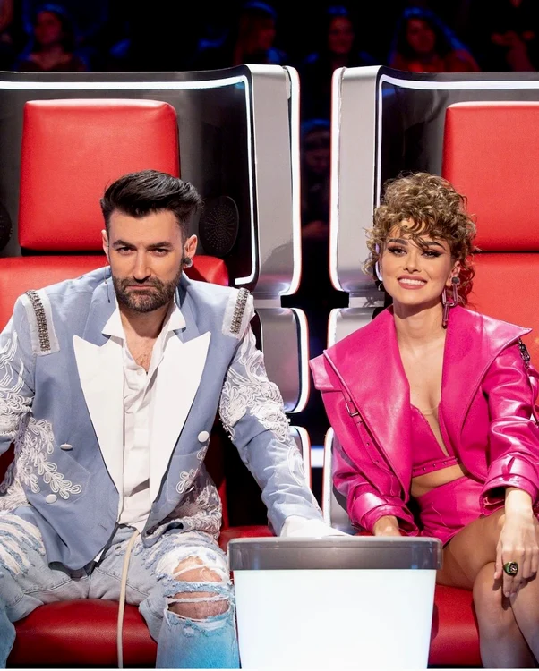 Theo Rose și Smiley, prieteni la cataramă