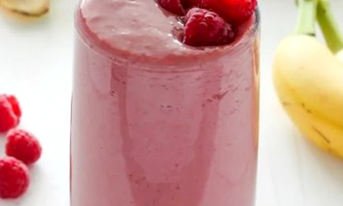 smoothie banane zmeura jpeg