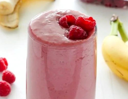 smoothie banane zmeura jpeg