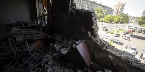 Cladire din Kiev distrusa intr un atac rusesc FOTO EPA EFE jpg