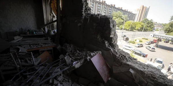 Cladire din Kiev distrusa intr un atac rusesc FOTO EPA EFE jpg