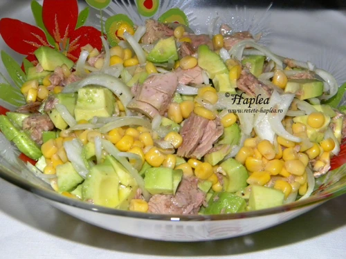 salata de avocado si ton poza 5 jpeg