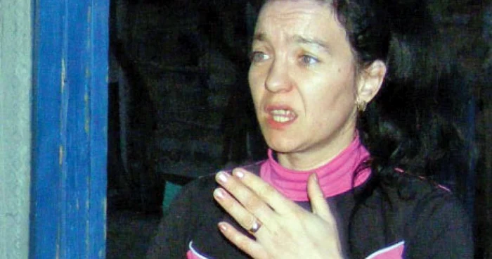 Lilia comunică doar prin limbaj mimico-gestual