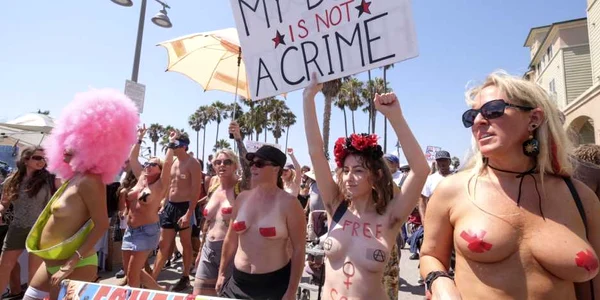 go topless day foto getty images/guliver splash 