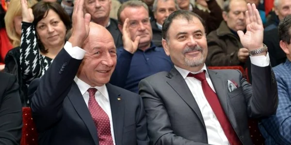 Anatol Salaru si Traian Basescu fumn.eu