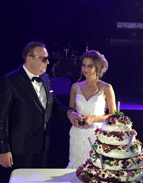 
    Tortul mirilor a fost unul deosebitFoto: Facebook  