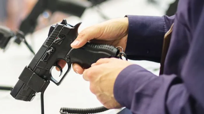 Peste 2.900 de hunedoreni dețin arme legale de foc/FOTO: Shutterstock