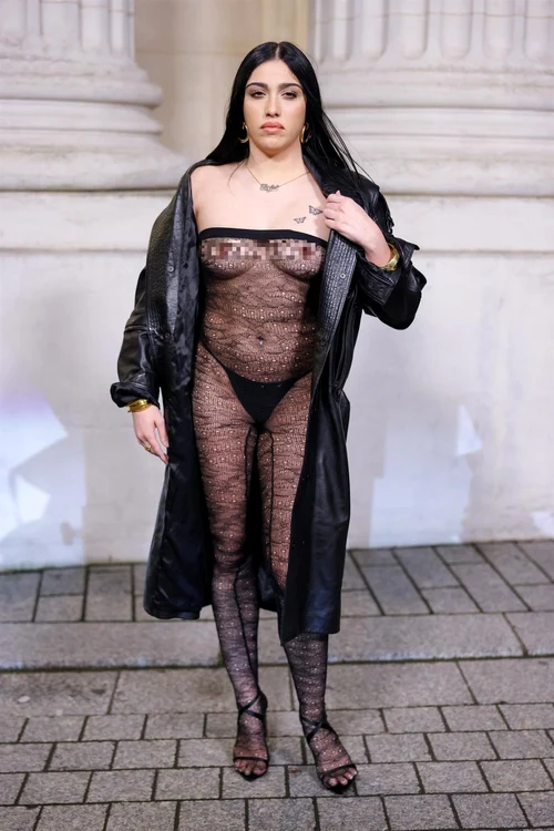 Lourdes Leon, într-o ținută transparentă la Săptămâna Modei de la Paris