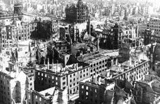 Bombardarea Dresdei, crimă de război? jpeg