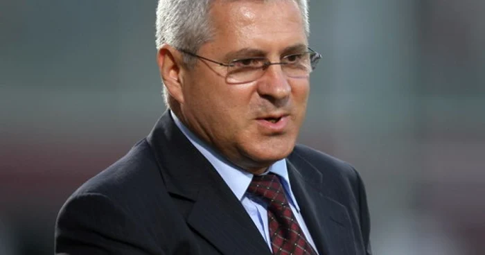Manea pare decis să continue la Rapid deşi fanii i-au cerut demisia în etapa trecută