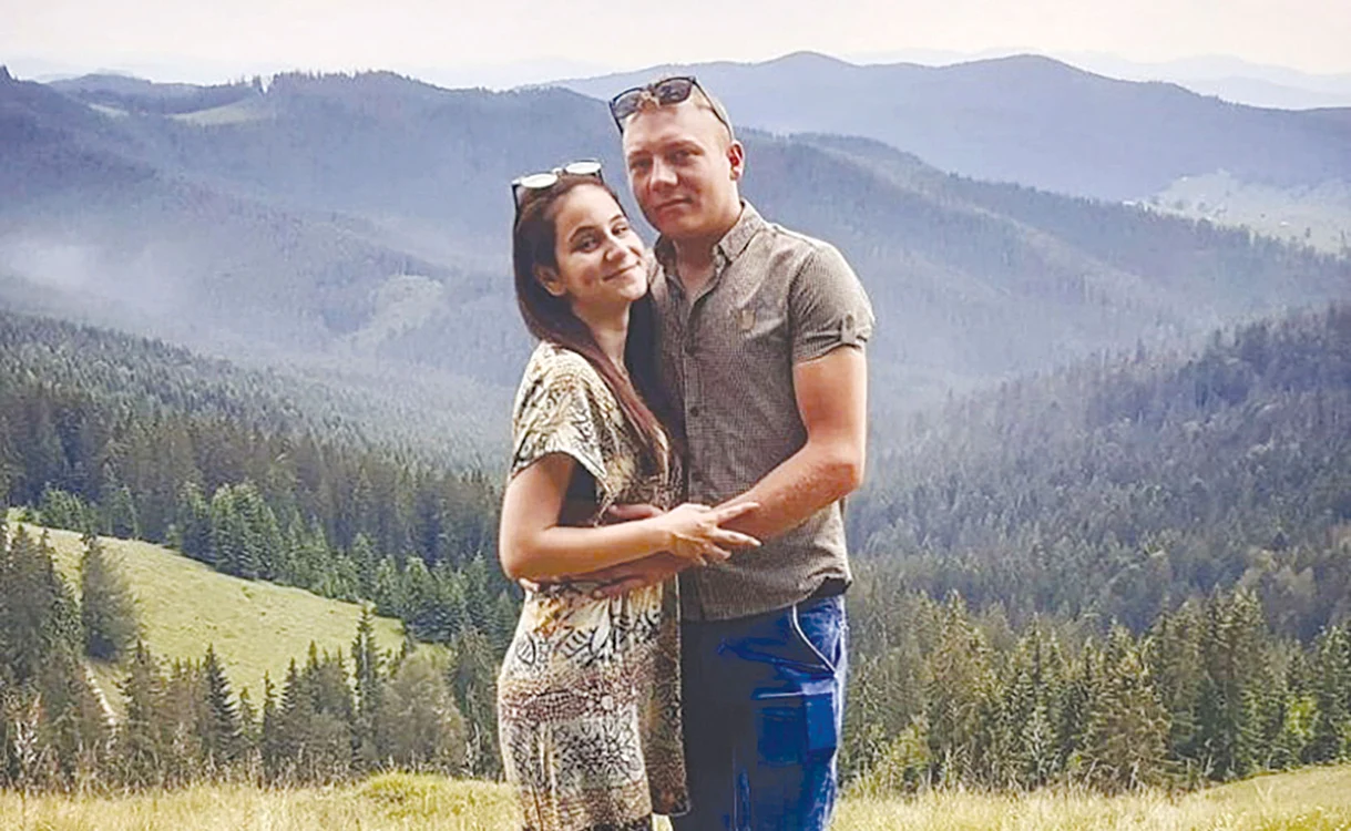 Alexandra  şi Silviu,  viitorul soţ Foto Facebook