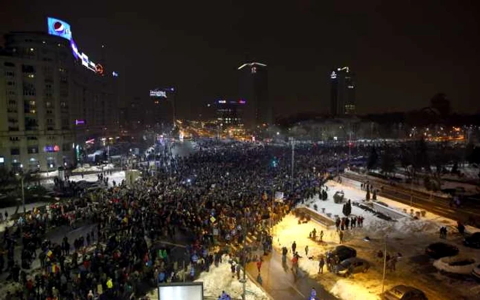 Imagine din Piaţa Victoriei din Bucureşti, la protestul de duminică FOTO Florin Ghioca